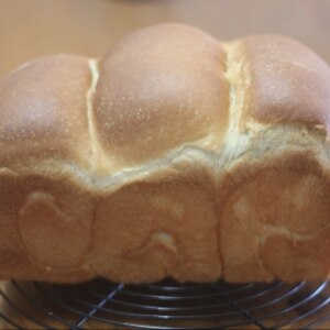 【ママパン】パリッとしたクラストの山型食パン